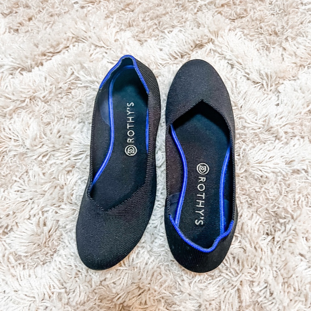 Rothy’s black flats